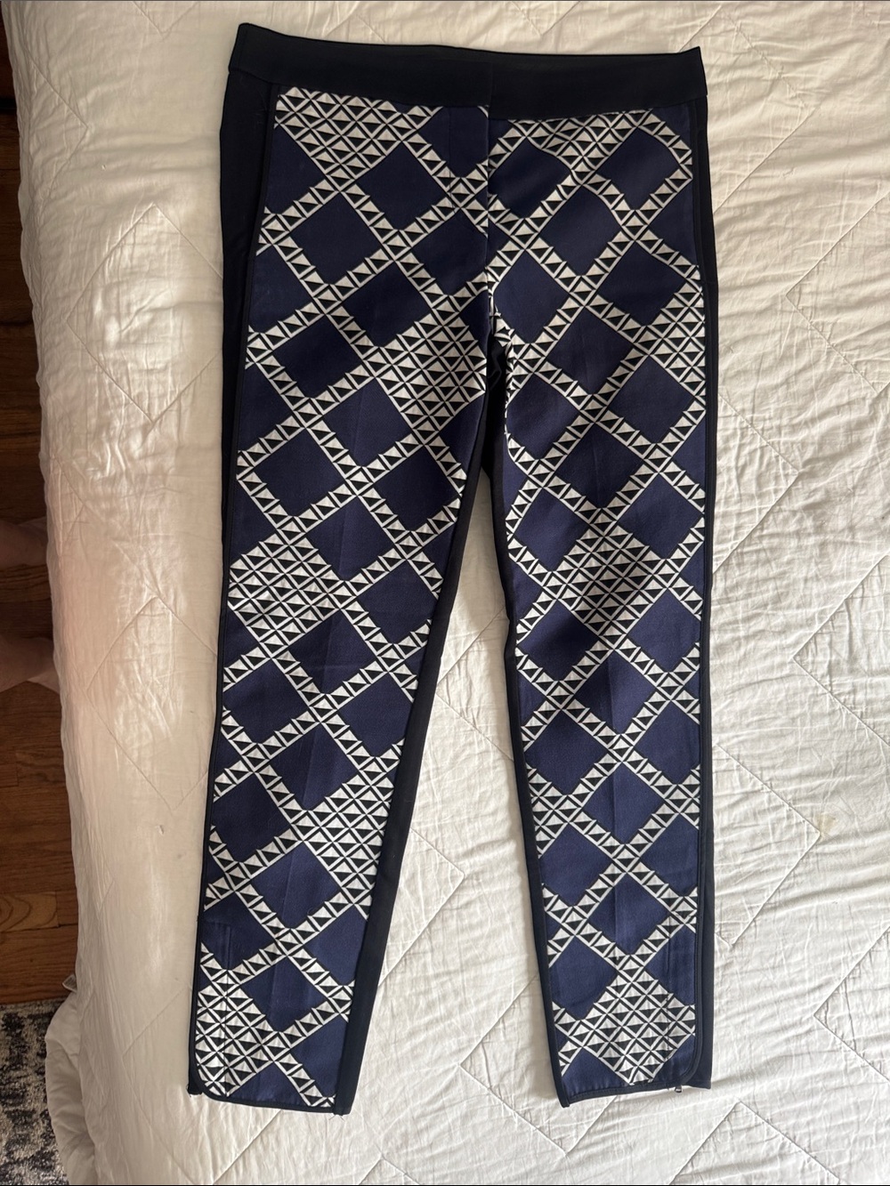 Trina Turk Navy and White Geometric Cropped Leggings
